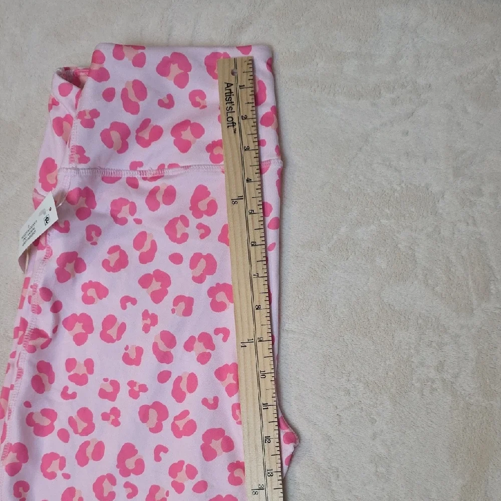 NEW Belk Cabana By Crown & Ivy Pink Animal Print‎ Kids Leggings